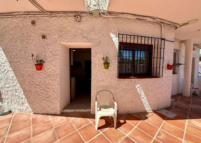 Apartamento Con Cocina Americana En Marbella Elvira