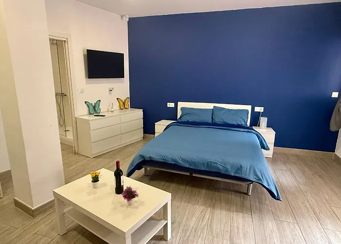 Apartamento Con Cocina Americana En Marbella Elvira